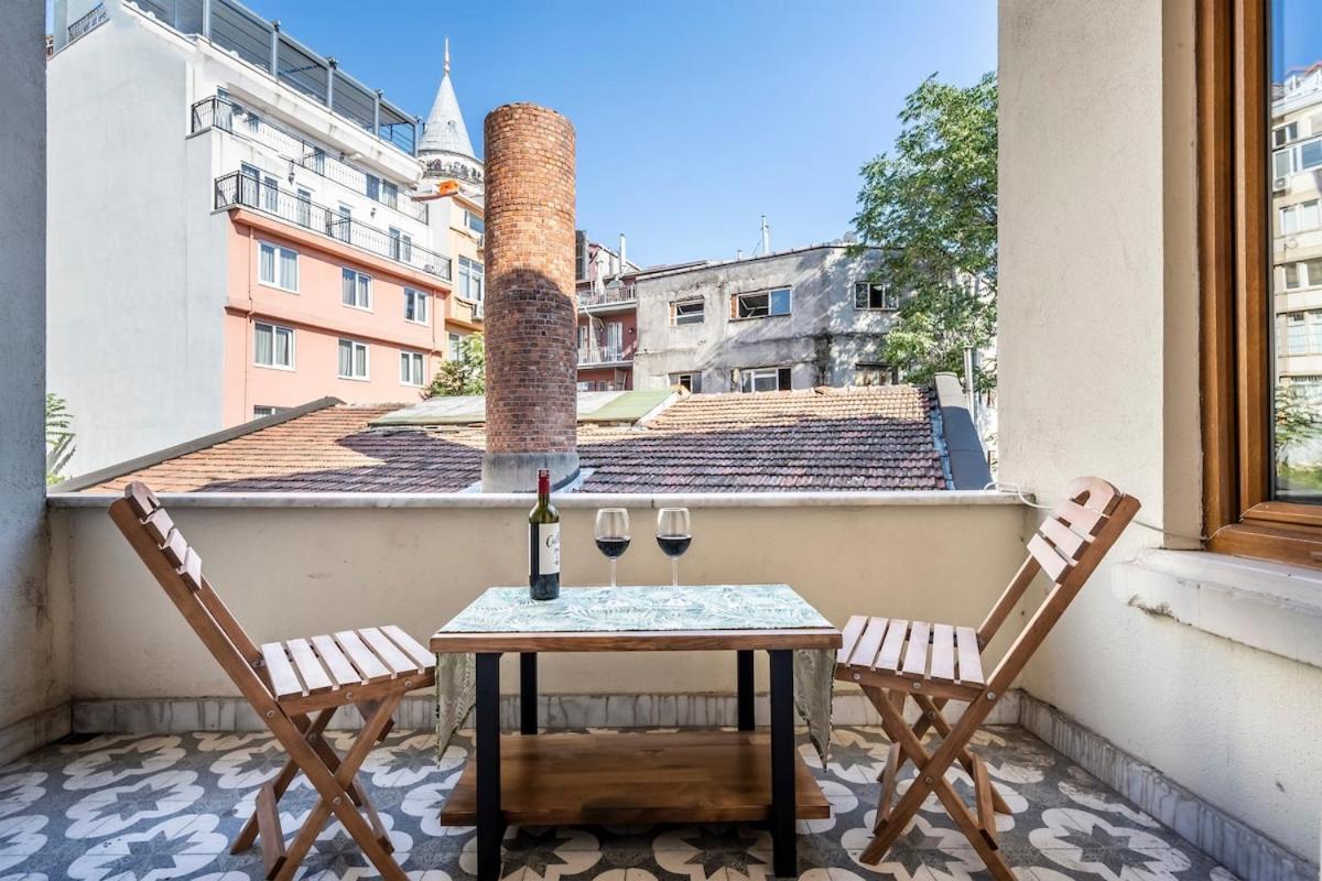 Classic Historical Galata * İstanbul
