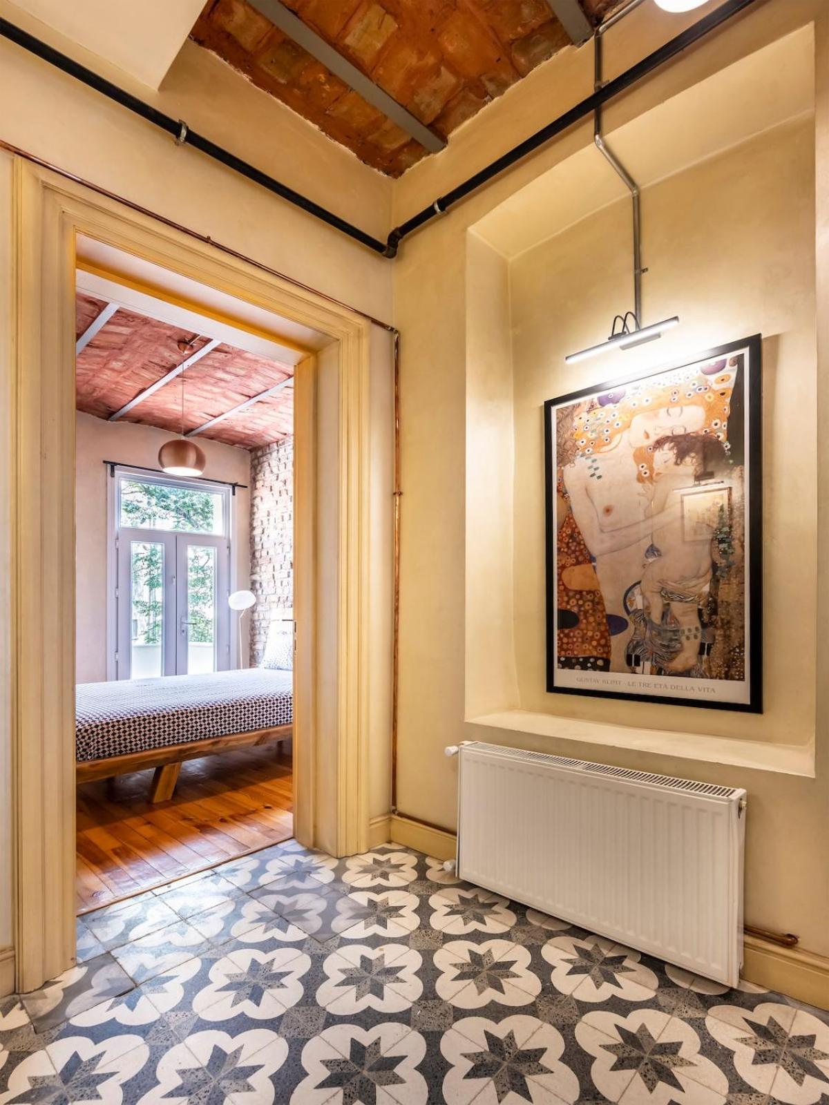 Classic Historical Galata Daire